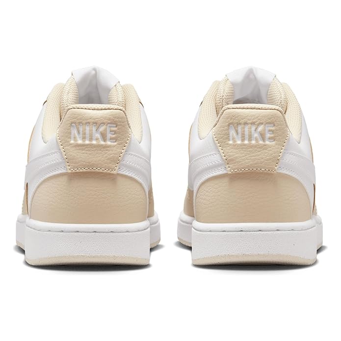 Nike Men Lace Up Sneaker Shoes / with og box