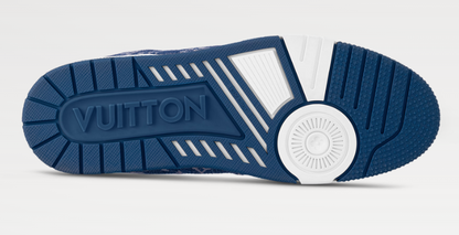 LV trainer sneaker / with og lv box