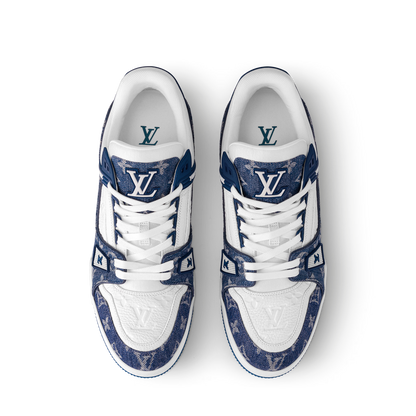 LV trainer sneaker / with og lv box